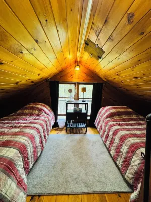 Sunny Trails Getaway Cabin