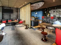Ibis Niort Est Mendès France - bar