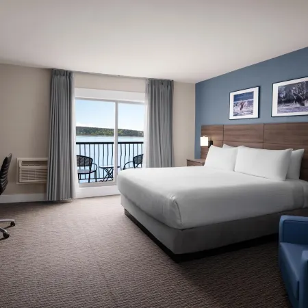 Anchor Inn and Suites