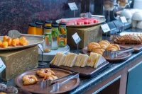 Zone Connect by the Park Katra - breakfast