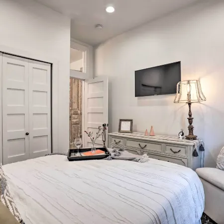 Historic 1900 Cottage in Downtown St Augustine!