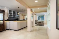 โรงแรมปราสาท Ulubat - ที่มีที่จอดรถ