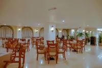 The Grand Palace Hotel