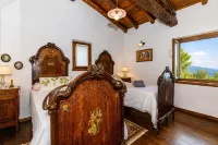 Villa Formaga Stunning View & Garden - Happy Rentals - balcony