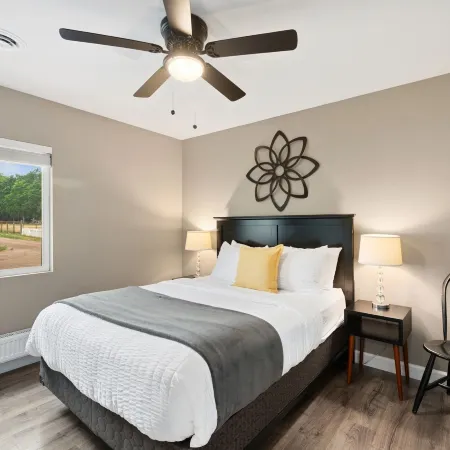 City Park Retreat Near Golf, Parks & Old Town