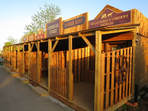Adventurer's Village Milton Keynes - พร้อมWifi