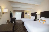 Tiki Resort - Lake George - balcony