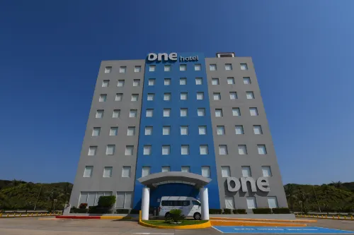 One Coatzacoalcos Forum - 3 étoiles