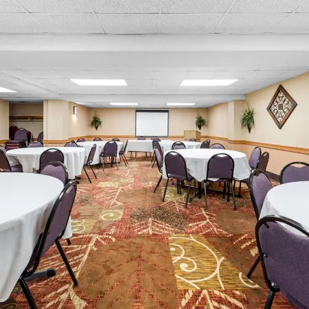 Comfort Inn at Thousand Hills