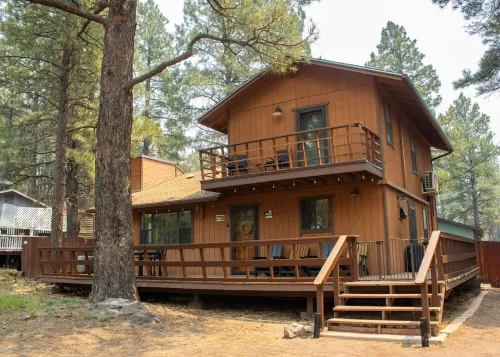 Flagstaff Pines Retreat, King Bed, Great Deck, Cool Summer Nights - Chalets