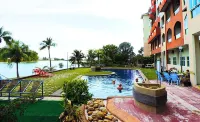 AnyLodge Waterfront Marina Island Pangkor (Lumut) - Beach