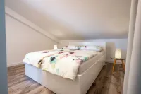 Apartments Mladenka 2 - Homestays