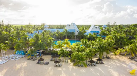 Victoria Beachcomber Resort & Spa