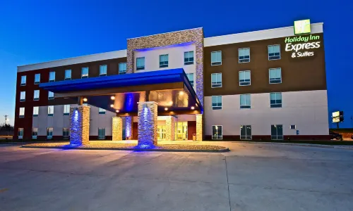 Holiday Inn Express & Suites Perryville I-55 by IHG - Wifi
