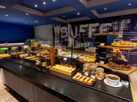 ibis budget Curitiba Centro - breakfast