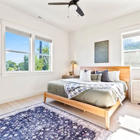 Dark & Sleek 3BR Escape by the Golf Course