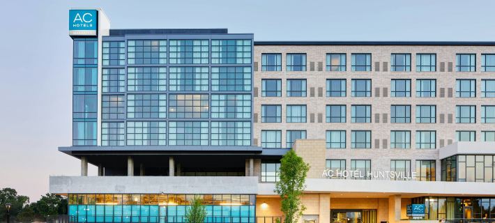 AC Hotel Huntsville Downtown Hotels in Мадісон