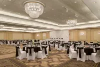Sheraton Suites Akron Cuyahoga Falls - 4-Star