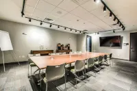 Aloft Dallas Arlington Entertainment District - Parkering
