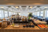 勞加爾壩基飯店 - 停車場