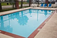 Hampton Inn & Suites Jennings - Pool