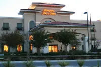 Hampton Inn & Suites Del Rio - 2-Star