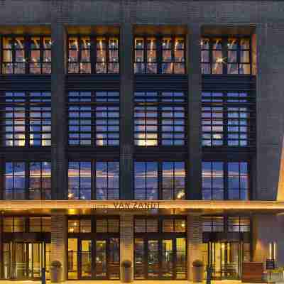 Hotel Van Zandt Hotel Exterior