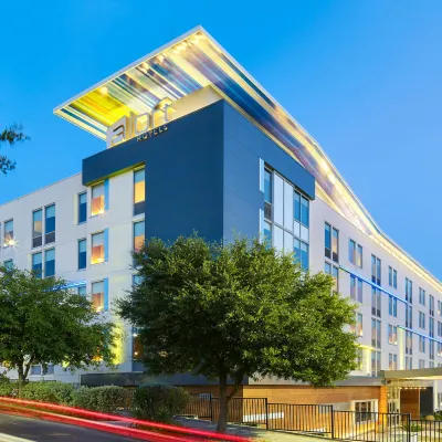 Aloft San Antonio Airport Hotels near Buckeye Park