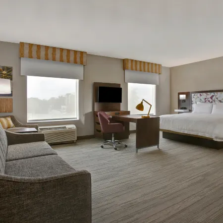 Hampton Inn & Suites Dallas-DeSoto
