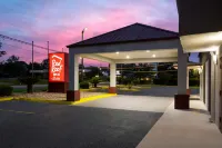 Red Roof Inn & Suites Statesboro - University - Parkering