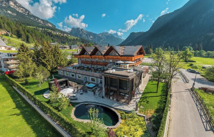 X Alp Hotel