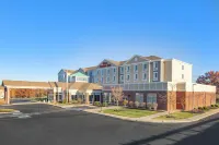 Hilton Garden Inn Devens - Pools