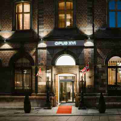 Opus XVI Hotel Exterior
