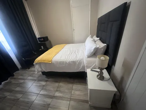 welcome to sparrow's guest house Lambton - 2-Star