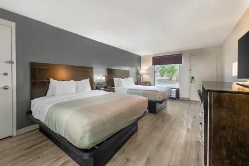 Quality Inn & Suites Live Oak I-10 Exit 283 - 2-Star