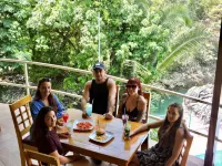Hostal Portal de Champey - Hostel - breakfast