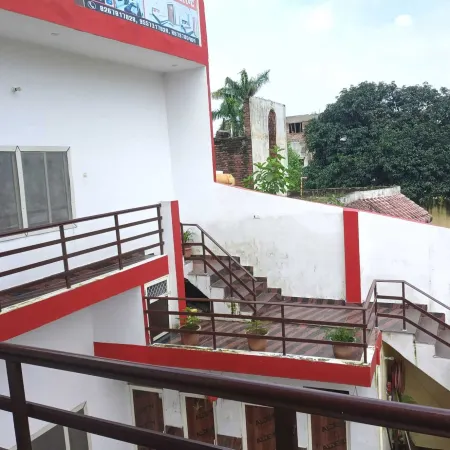Indian Hotel and Restaurant