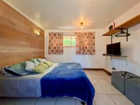 Wheelchair-Friendly Cabin - BBQ, Parking & Wifi - 2성급