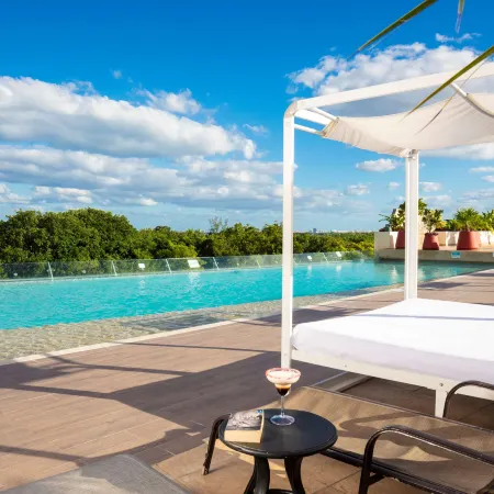 Krystal Urban Cancun & Beach Club
