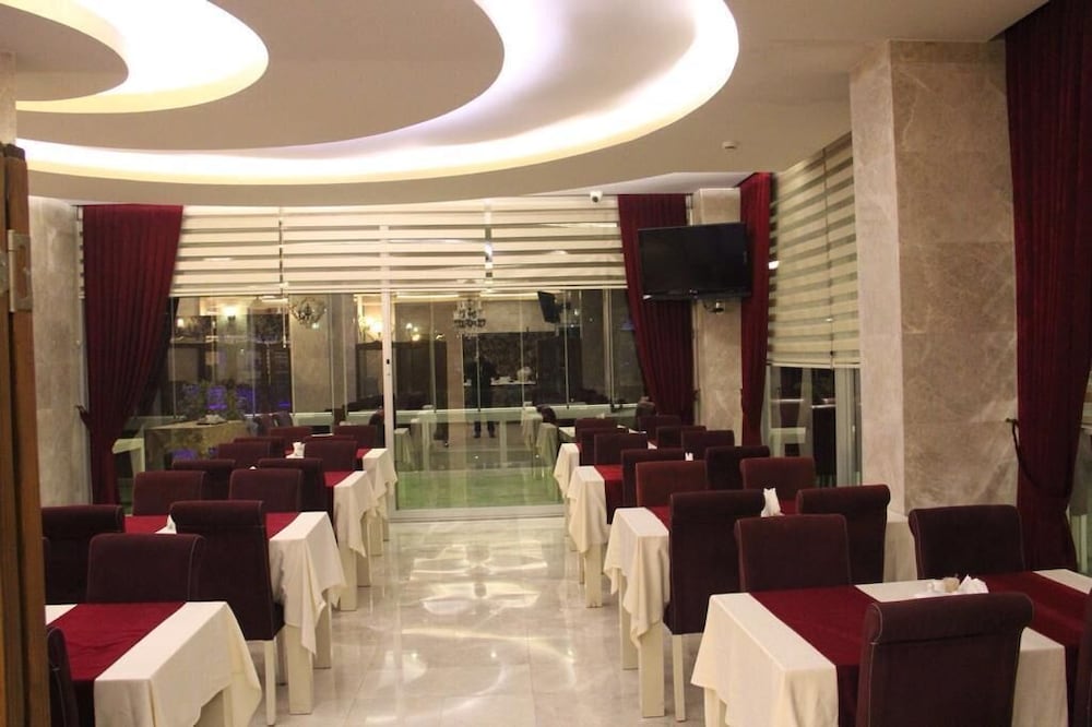 Grand Ezel Hotel