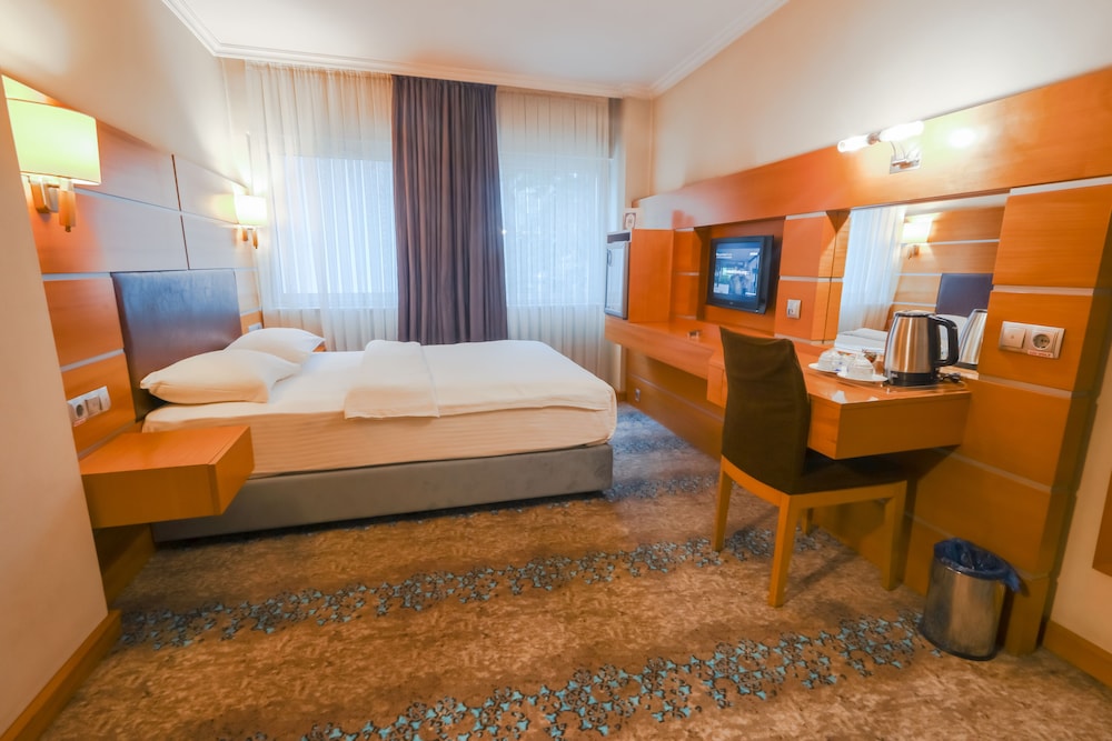 Ankara Plaza Hotel