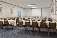 Days Inn by Wyndham Marquette Hotels in Marquette