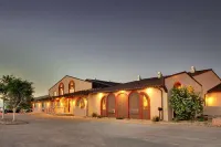 Best Western West Hills Inn Hotel a 