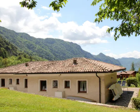 Villa Lackas Hotels in Idro