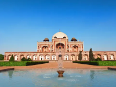The Metropolitan Hotel & Spa New Delhi Hotels near Gurdwara Bangla Sahib