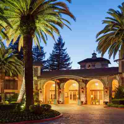 Embassy Suites by Hilton Napa Valley Hotel Exterior