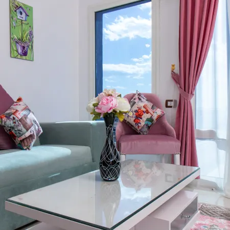 Luxury Apartment up to 3 Persons - Feel Home Away from Home