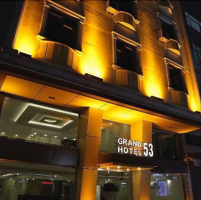 Grand Hotel 53