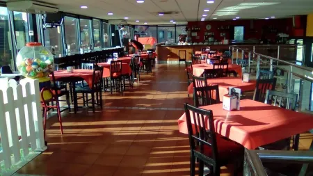 Puerta de Santillana Отели в г. Саха-Нанса