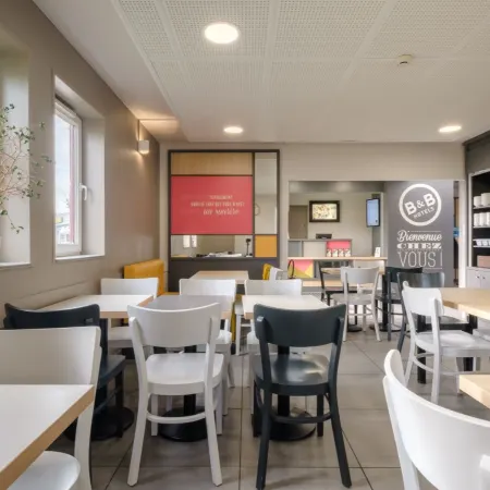 B&B Hotel Calais Centre St Pierre